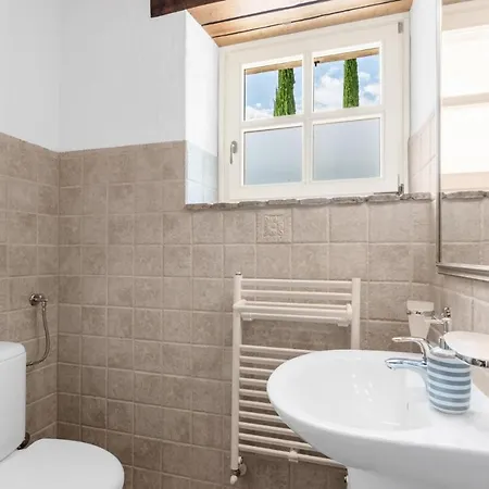 Вилла Habibi Бузет