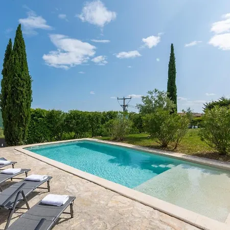 Habibi Вилла Бузет