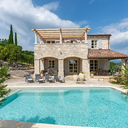 Villa Habibi *