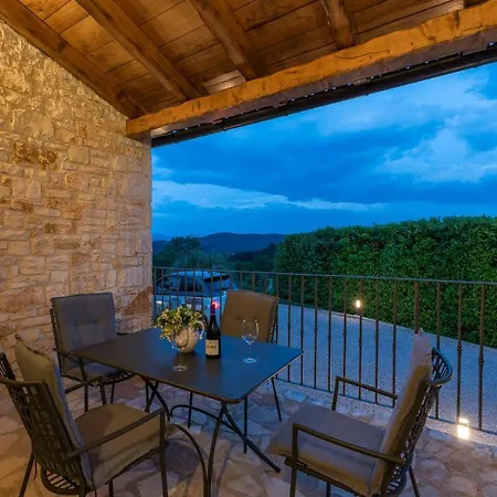 Habibi Вилла Бузет